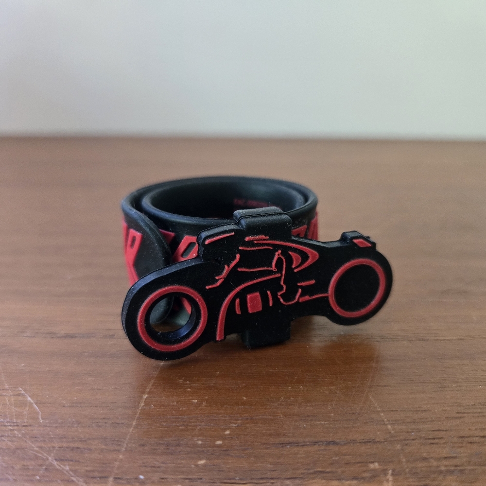 2023 Disney Parks TRON Lightcycle Run Opening Day Ride Team Red Slap Bracelet
